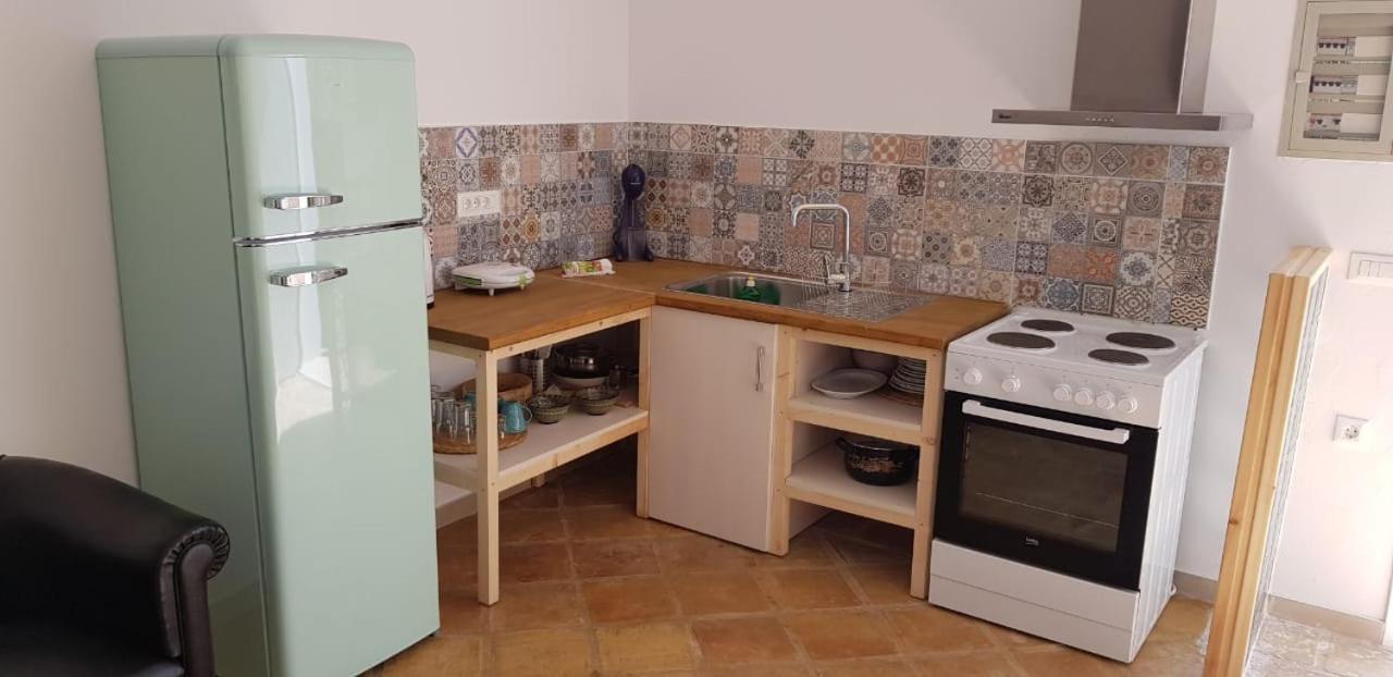 Anemona Apartments And Studios Vasilikos  Ngoại thất bức ảnh